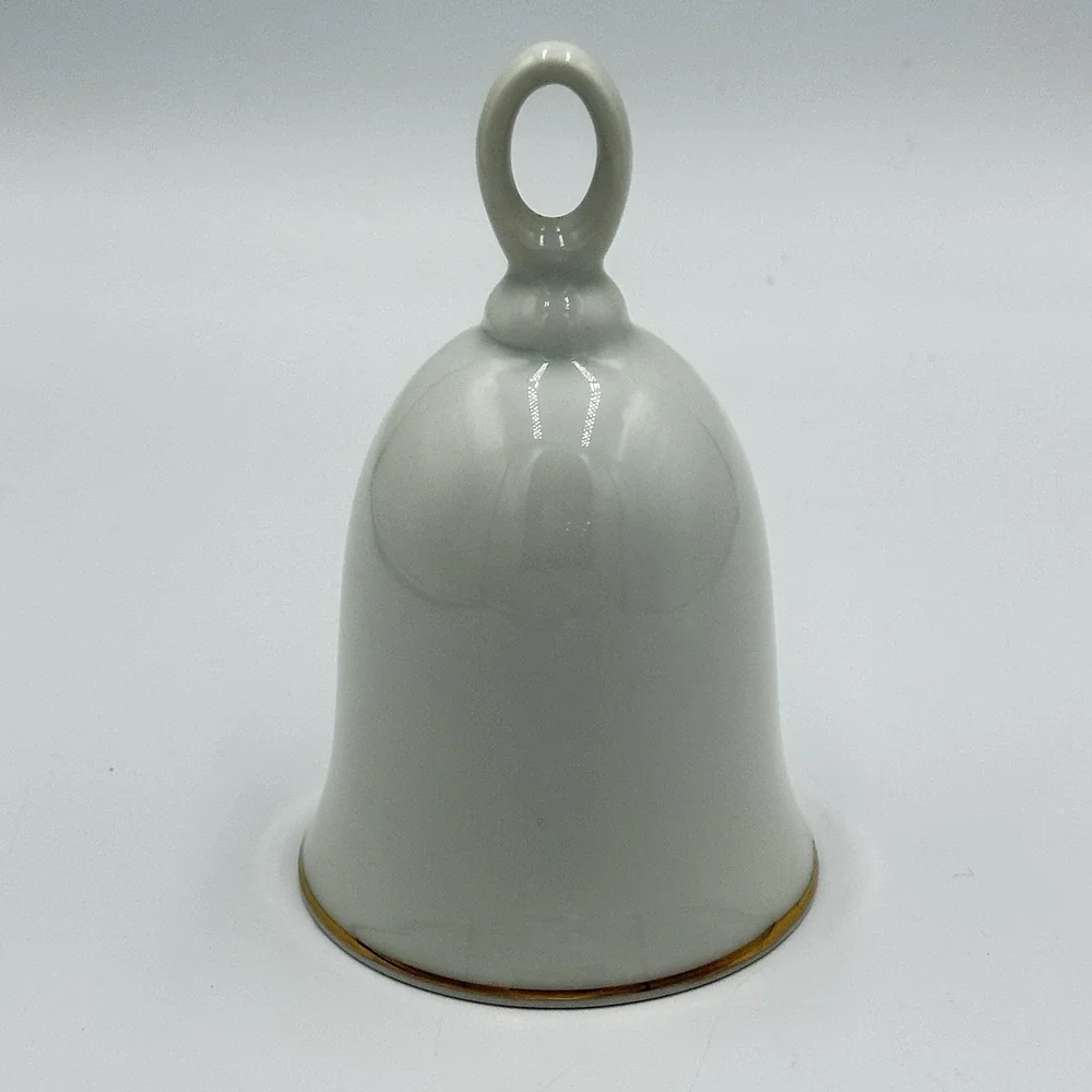 Vintage 1981 Holly Hobbie Porcelain Bell Prairie Style Blue Bonnet Made in Japan